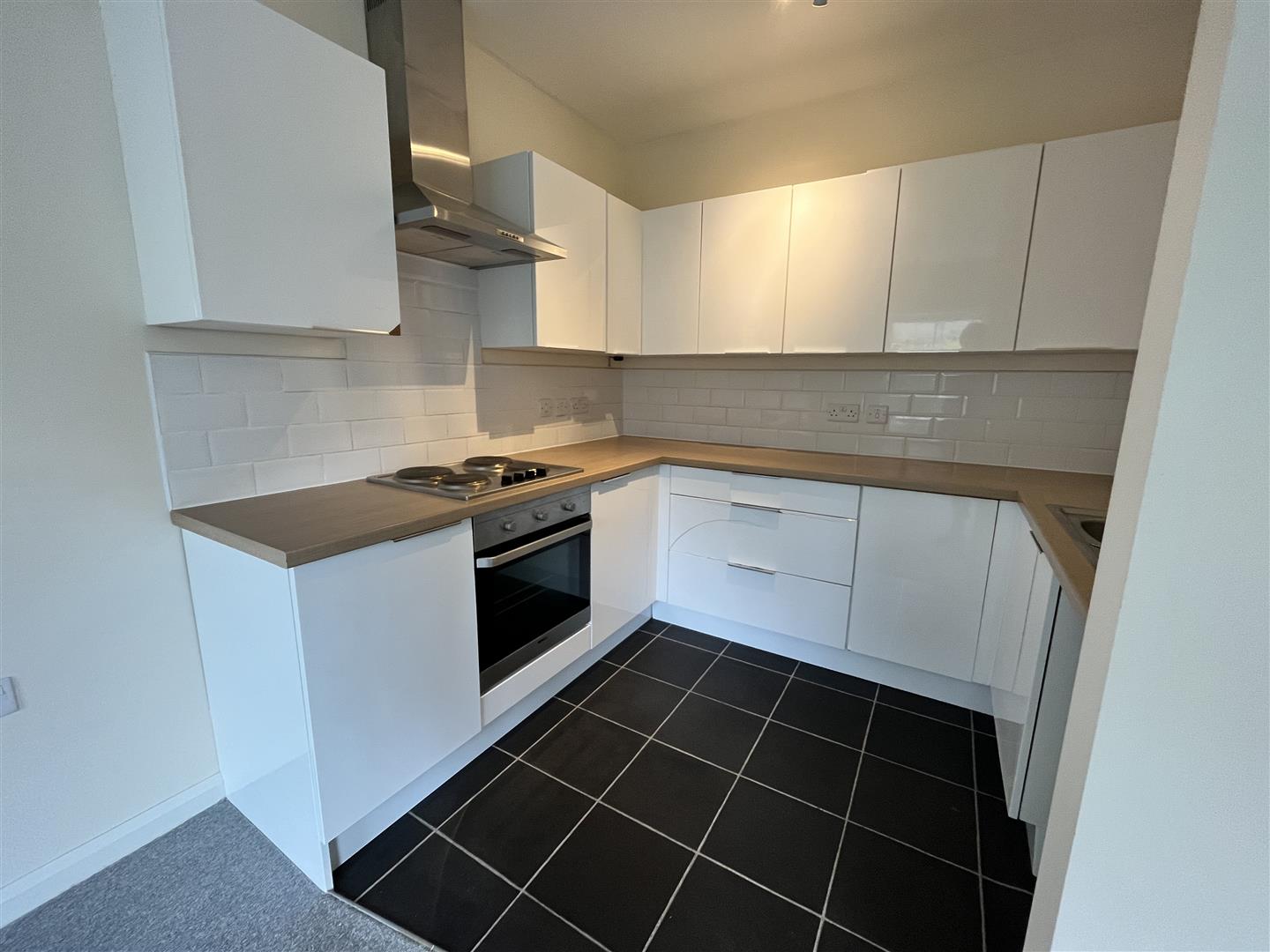 2 bed property in Wellington House, Truro